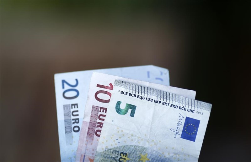 El euro encara con debilidad una semana en que será protagonista