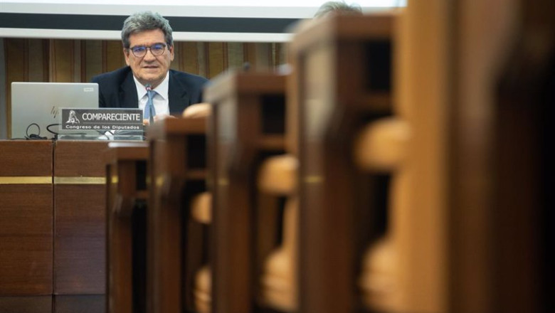 ep el gobernador del banco de espana jose luis escriva comparece en la comision de economia comercio 20250609174503