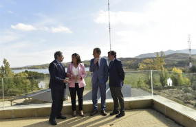 ep el ministro de ciencia pedro duque visita el icvv junto a la presidenta riojana concha andreu