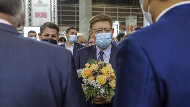 ep el presidente de la generalitat valenciana ximo puig inaugura los certamenes iberflora y ecofira
