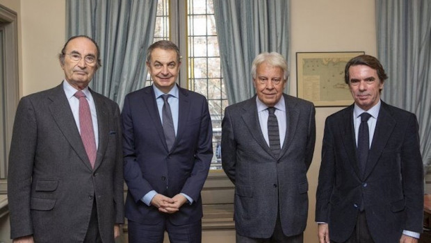 ep el presidente del real instituto elcano emilio lamo de espinosa con los expresidentes del