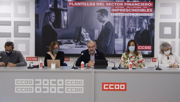 ep el secretario general de ccoo servicios jose maria martinez presenta el informe imprescindibles