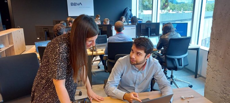 ep empleados del nuevo centro tecnologico de bbva abierto en bilbao ep empleados del nuevo centro tecnologico de bbva abierto en bilbao