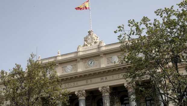 ep fachada del edificio de la bolsa en madrid