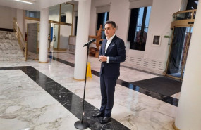ep jauregi en declaraciones a los medios de comunicacion a su llegada al parlamento vasco