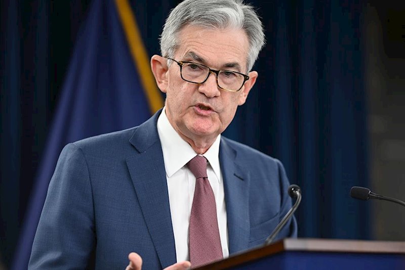 Powell fija como objetivo una inflación del 2% para volver a subir los tipos de interés