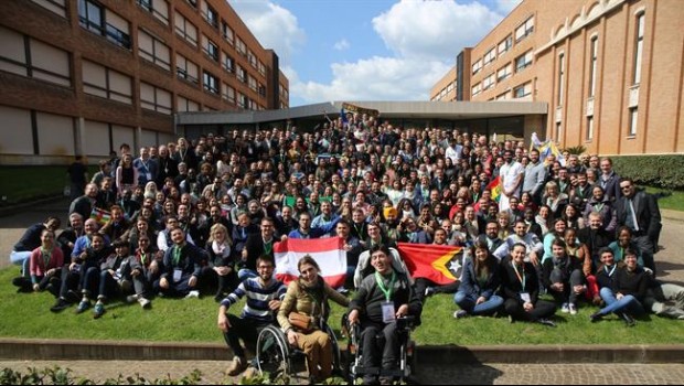 ep jovenes participanpresinodopreparacionla asambleaobispos