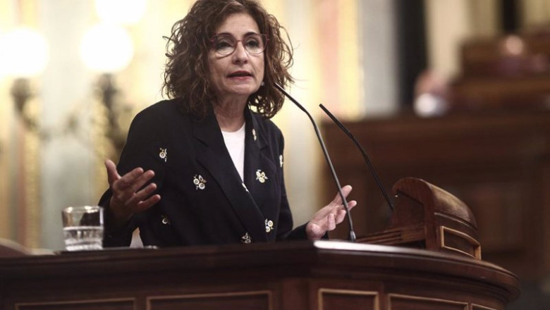 La ministra portavoz y ministra de Hacienda, María Jesús Montero, interviene en una sesión de control al Gobierno | EUROPA PRESS/E. Parra. POOL - Europa Press ep la ministra portavoz y ministra de hacienda maria jesus montero interviene en una sesion de