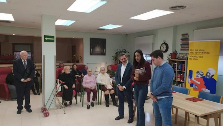 ep la vicealcaldesa de madrid begona villacis y el delegado de familias igualdad y bienestar social