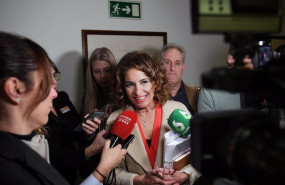 ep la vicepresidenta primera del gobierno y ministra de hacienda maria jesus montero ofrece