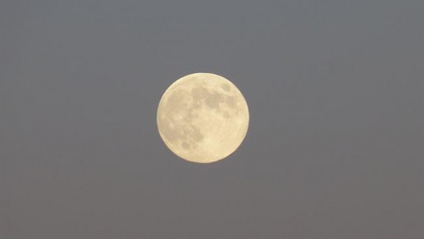 ep luna llena cielo nocturno