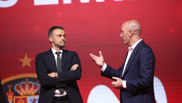 ep presentacionluis enriquenuevo seleccionador nacional