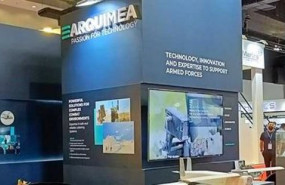 ep stand de arquimea en una feria en kuala lumpur malasia