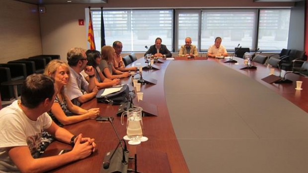 ep trabajadoreseulen reunidosla mediacionla generalitat