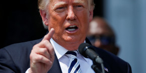 usa trump denoncant un parti pris attaque twitter facebook et google en justice 