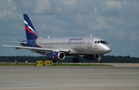 ep archivo   avion superjet 100 de aeroflot