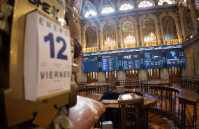 ep archivo   calendario a dia 12 de enero en el palacio de la bolsa a 12 de enero de 2024 en madrid