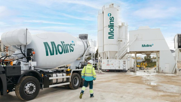 ep archivo   cementos molins empieza a cotizar este lunes en el mercado continuo