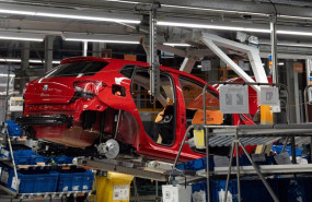 ep archivo   montaje en una factoria del nuevo modelo de cupra fomentor y cupra leon durante una