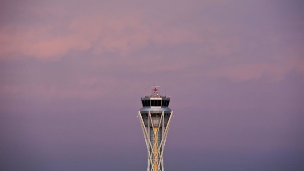 ep archivo   torre de control aeropuerto de el prat