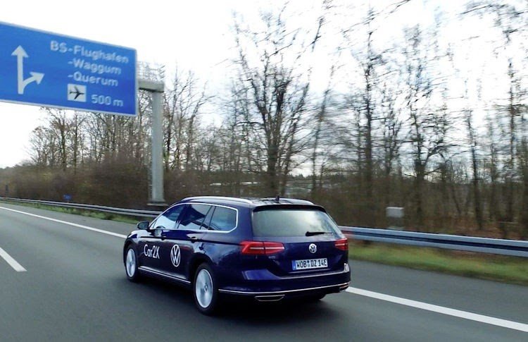 ep coche de pruebas de volkswagen en la a39 alemania ep coche de pruebas de volkswagen en la a39 alemania