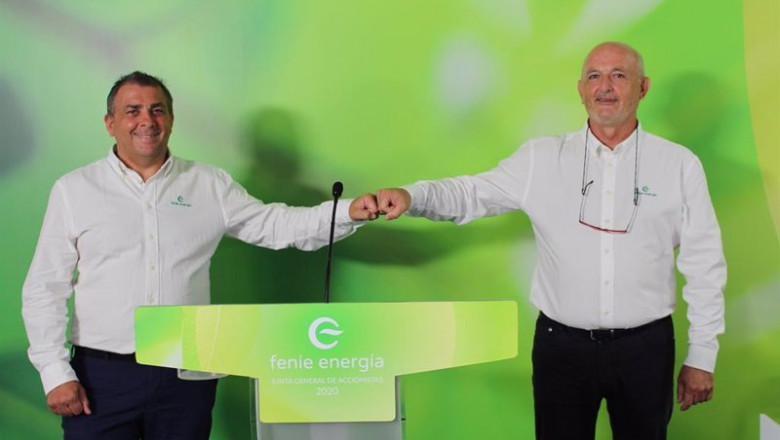 De izqda a derecha, Jaume Fornés presidente Feníe Energía y Carlos Moya, expresidente | FENÍE ENERGÍA ep de izqda a derecha jaume fornes presidente fenie energia y carlos moya expresidente