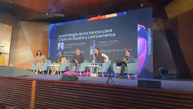 ep desarrollo de la mesa la estrategia de los bancos para cripto en espana y latinoamerica durante ep desarrollo de la mesa la estrategia de los bancos para cripto en espana y latinoamerica durante
