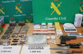 ep droga dinero y otros objetos incautados por la guardia civil en la operacion nemea en abril de