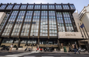 ep edificio de la sede de bankia en valencia comunidad valenciana espana