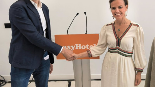 ep el ceo de easyhotel karim malak y la delegada de turismo del ayuntamiento de madrid y concejala ep el ceo de easyhotel karim malak y la delegada de turismo del ayuntamiento de madrid y concejala