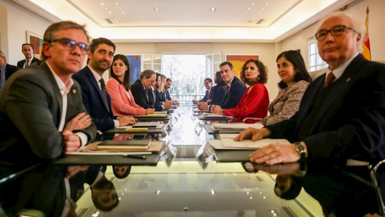 El diputado de ERC Josep María Jové en la mesa de negociación Gobierno-Generalitat en el Palacio de la Moncloa | Ricardo Rubio - Europa Press ep el diputado de erc josep maria jove en la mesa de negociacion gobierno-generalitat en el palacio