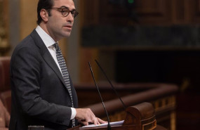 ep el ministro de economia carlos cuerpo interviene durante una sesion plenaria en el congreso de 20250507114504