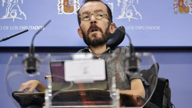 El portavoz de Unidas Podemos, Pablo Echenique, en una rueda de prensa, durante una Junta de Portavoces en el Congreso de los Diputados, a 21 de diciembre de 2021, en Madrid, (España). | A. Pérez Meca - Europa Press ep el portavoz de unidas podemos pablo echenique en una rueda de prensa durante una junta de