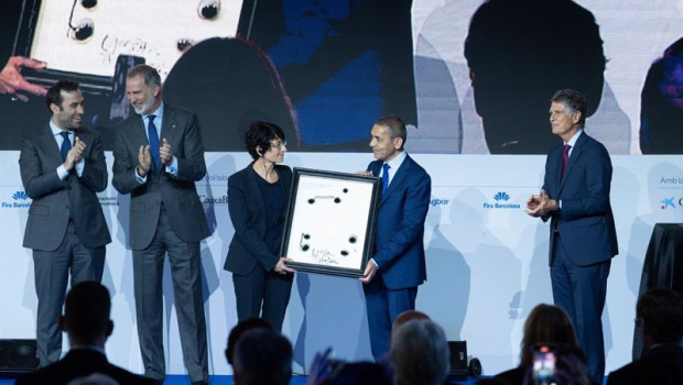 ep el rey asiste a la entrega del premio cercle deconomia a los cofundadores de biontech que