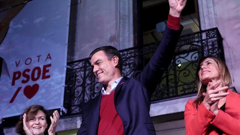 ep i-d la vicepresidenta del gobierno en funciones carmen calvo el secretario general del psoe y
