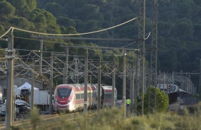 ep imagen de la zona del accidente ferroviario con los convoyes de trenes siniestrados donde han