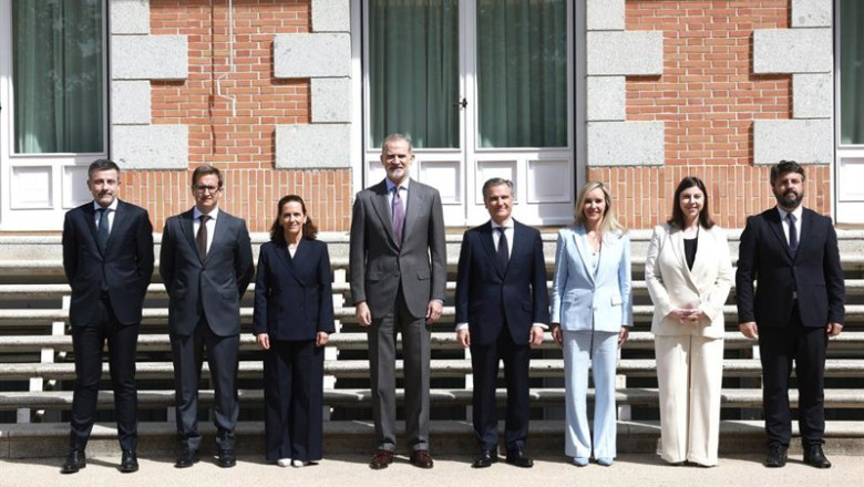 La delegación de Philips Ibérica recibida en audiencia por el rey Felipe VI. | PHILIPS IBÉRICA ep la delegacion de philips iberica recibida en audiencia por el rey felipe vi