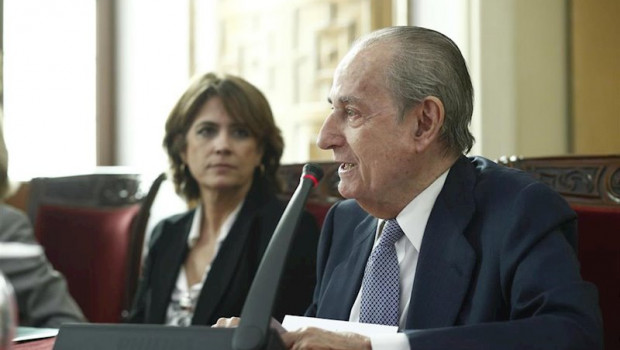 ep la ministra de justicia dolores delgado y el jurista landelino lavilla durante el acto de entrega