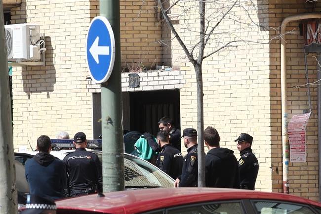 La Policía detiene al hombre que disparó a su pareja en Orcasitas (Madrid) | EUROPA PRESS ep la policia detienehombredisparo aparejaorcasitas madrid