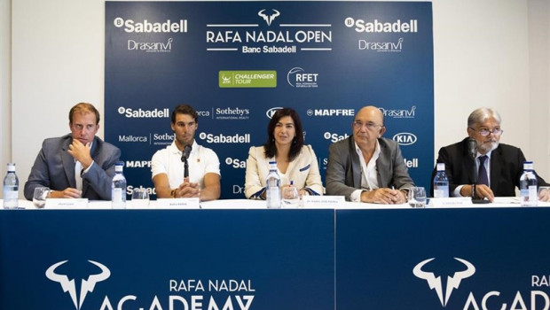 ep nadal junto a rienda en la presentacion del rafa nadal open banc sabadell