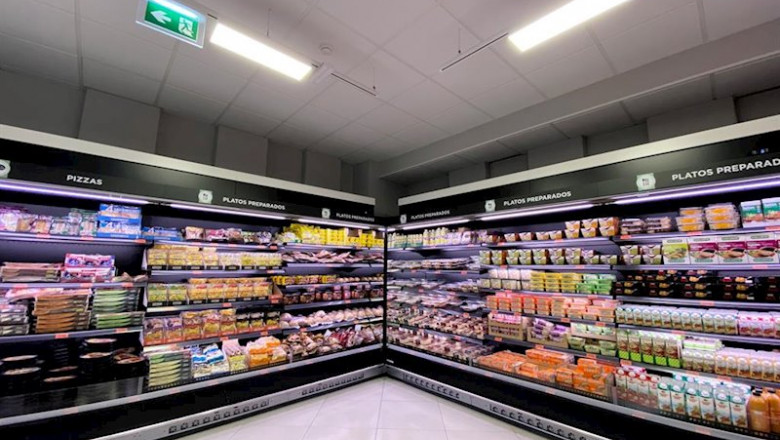 Neveras con platos preparados en un supermercado de Madrid. | Eduardo Parra - Europa Press ep neveras con platos preparados en un supermercado de madrid