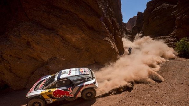 ep piloto espanol carlos sainz peugeot