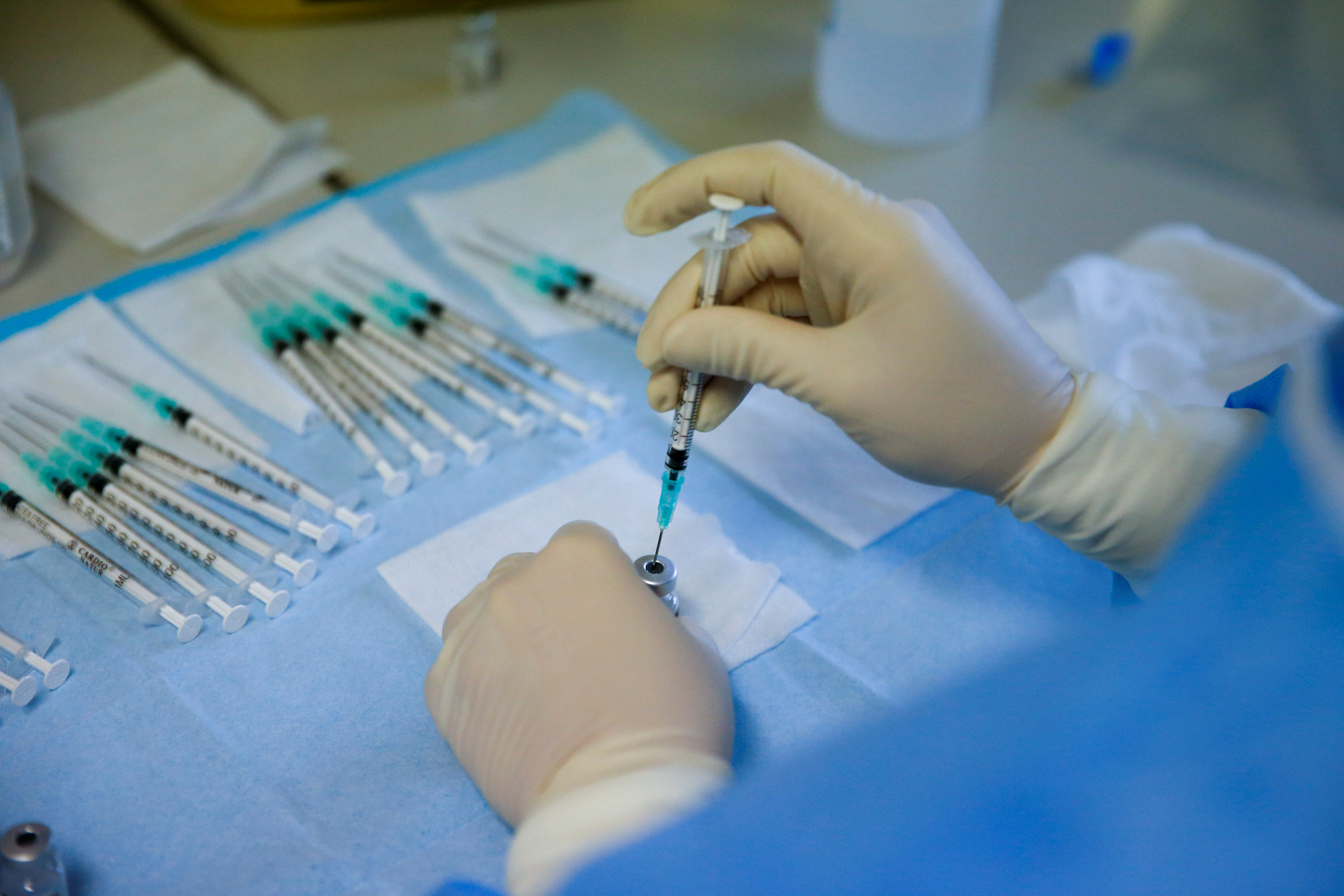 coronavirus-l-ue-propose-d-investir-dans-la-production-de-vaccins-pour-faire-face-a-la-penurie