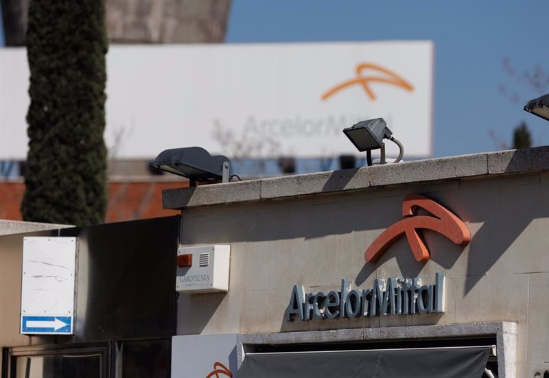 ArcelorMittal pierde casi 3.000 millones de dólares en el cuarto trimestre