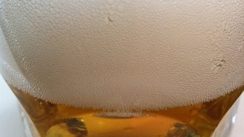 Archivo - Recursos de cerveza vertida en un vaso con espuma | EUROPA PRESS - Archivo ep archivo recursos de cerveza vertida en un vaso con espuma