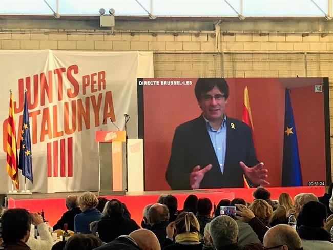Carles Puigdemont en un acto de JuntsxCat. | EUROPA PRESS ep carles puigdemontun actojuntsxcat