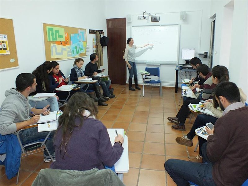 ep clase en una academia de ingles en espana