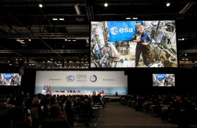 ep conexion con el astronauta italiano luca parmitano desde la estacion espacial internacional en la