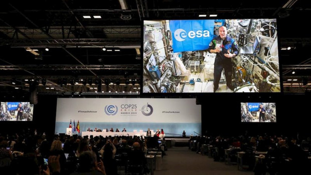 ep conexion con el astronauta italiano luca parmitano desde la estacion espacial internacional en la