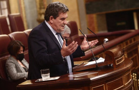 ep economia- escriva no descarta que vaya a haber algunos eres y dice que habra medidas de apoyo a